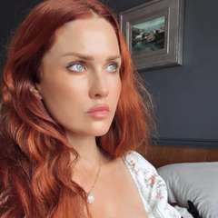 Author Bio: Lauren Lee Smith