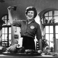 Thalia Book Club: Mastering the Art of Writing About Cooking by Julia Child audiobook
