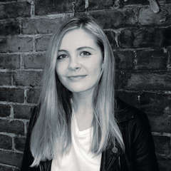 Author Bio: Chloe Seager