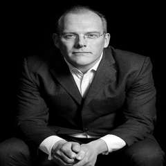 Author Bio: Matthew Dunn