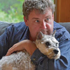 Author Bio: Tom Ryan