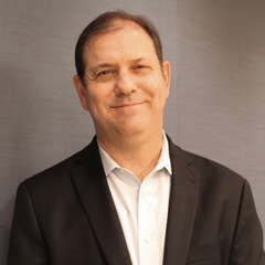 Author Bio: Ken Stern