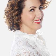 Author Bio: Stefanie Leder