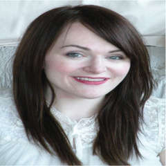 Author Bio: Natalie Lloyd