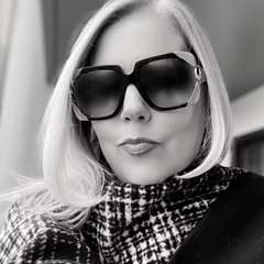 Author Bio: Jennifer Barrette