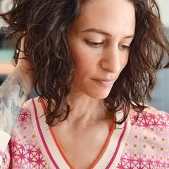 Author Bio: Tasha Gold