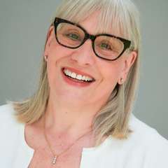Author Bio: Gill Ryland