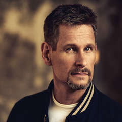 Author Bio: Robert Karjel