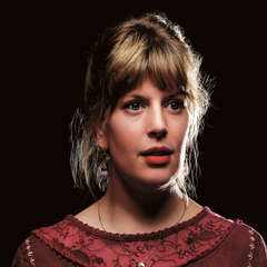 Author Bio: Sarah Perry