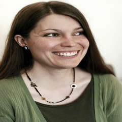 Author Bio: Becky Chambers